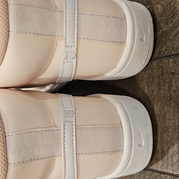 Nike Women's Court Royale2 SZ 6.5 - Picture 7 of 11